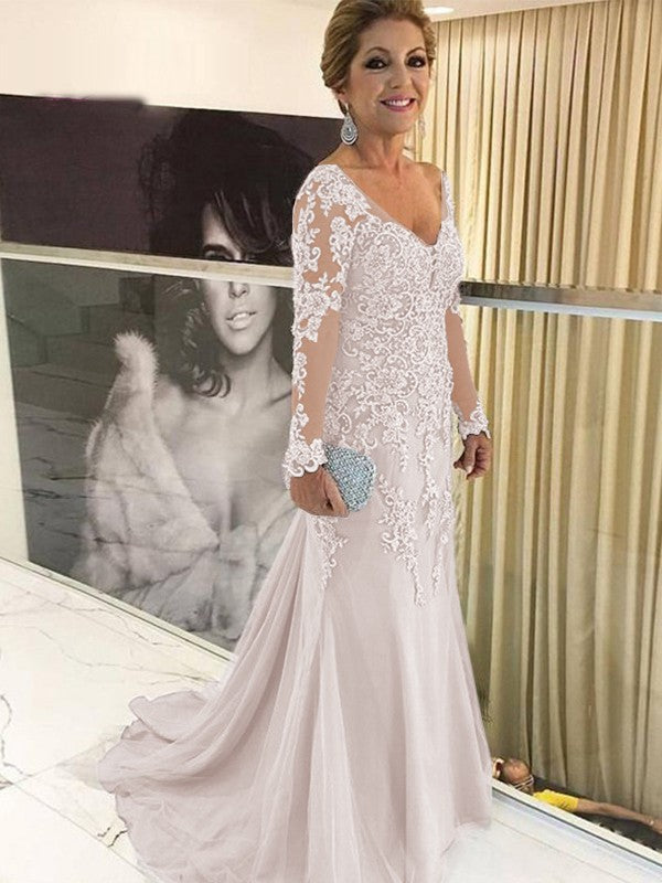 Sheath/Column Tulle Applique V-neck Long Sleeves Sweep/Brush Train Mother of the Bride Dress