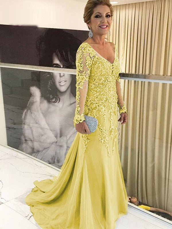 Sheath/Column Tulle Applique V-neck Long Sleeves Sweep/Brush Train Mother of the Bride Dress