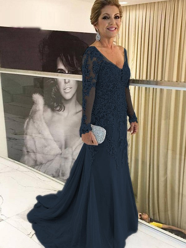 Sheath/Column Tulle Applique V-neck Long Sleeves Sweep/Brush Train Mother of the Bride Dress