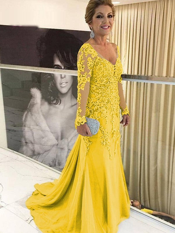 Sheath/Column Tulle Applique V-neck Long Sleeves Sweep/Brush Train Mother of the Bride Dress