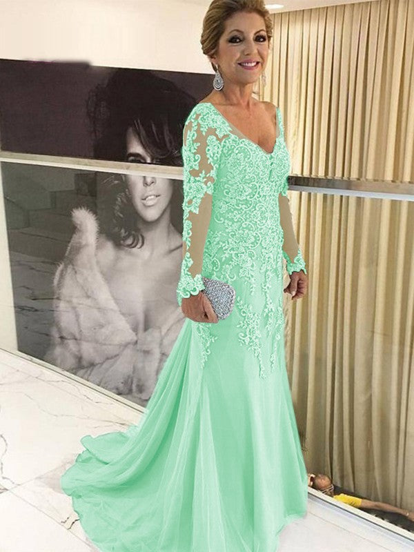 Sheath/Column Tulle Applique V-neck Long Sleeves Sweep/Brush Train Mother of the Bride Dress