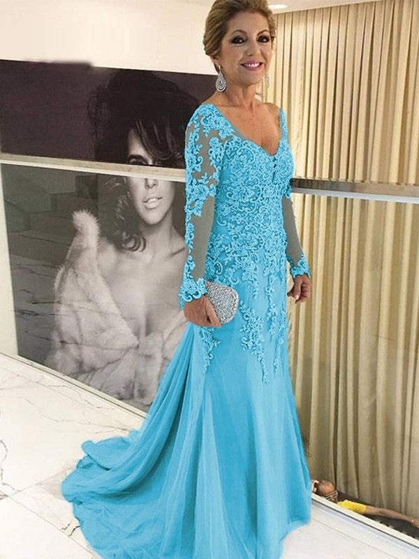 Sheath/Column Tulle Applique V-neck Long Sleeves Sweep/Brush Train Mother of the Bride Dress