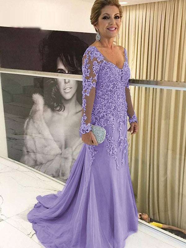 Sheath/Column Tulle Applique V-neck Long Sleeves Sweep/Brush Train Mother of the Bride Dress