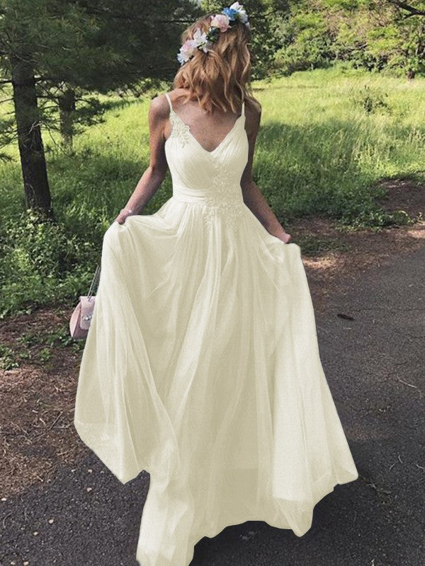 A-Line/Princess Tulle Applique V-neck Sleeveless Sweep/Brush Train Prom Dress
