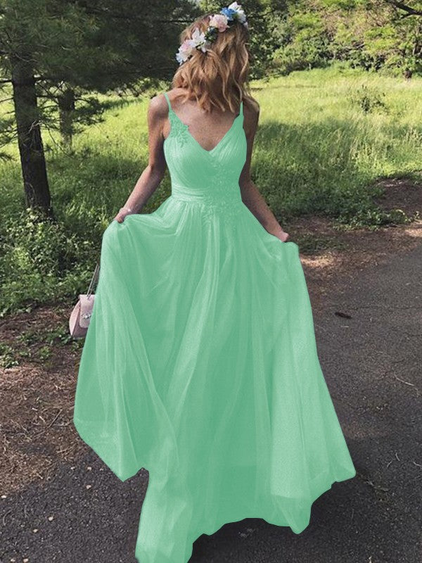 A-Line/Princess Tulle Applique V-neck Sleeveless Sweep/Brush Train Prom Dress