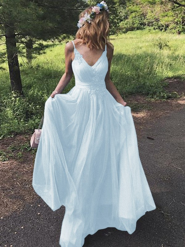 A-Line/Princess Tulle Applique V-neck Sleeveless Sweep/Brush Train Prom Dress