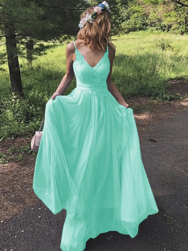 A-Line/Princess Tulle Applique V-neck Sleeveless Sweep/Brush Train Prom Dress