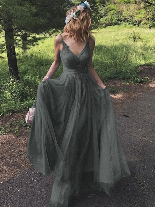 A-Line/Princess Tulle Applique V-neck Sleeveless Sweep/Brush Train Prom Dress