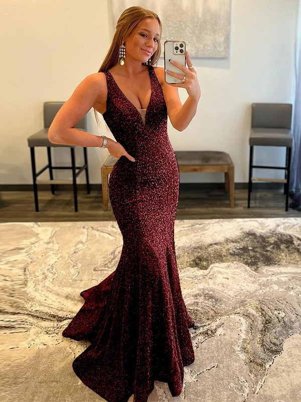 Sheath/Column Velvet Sequins Ruffles V-neck Sleeveless Sweep/Brush Train Prom Dress