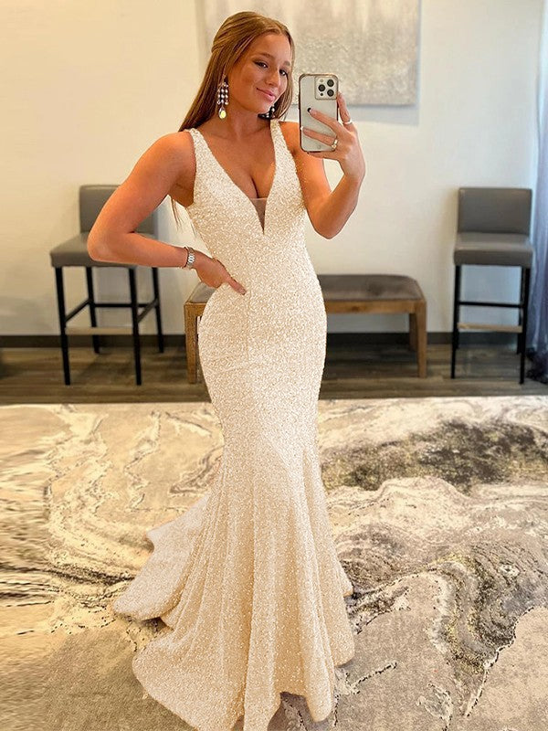 Sheath/Column Velvet Sequins Ruffles V-neck Sleeveless Sweep/Brush Train Prom Dress