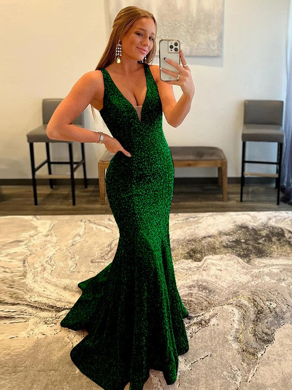 Sheath/Column Velvet Sequins Ruffles V-neck Sleeveless Sweep/Brush Train Prom Dress