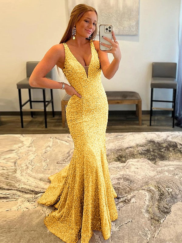 Sheath/Column Velvet Sequins Ruffles V-neck Sleeveless Sweep/Brush Train Prom Dress