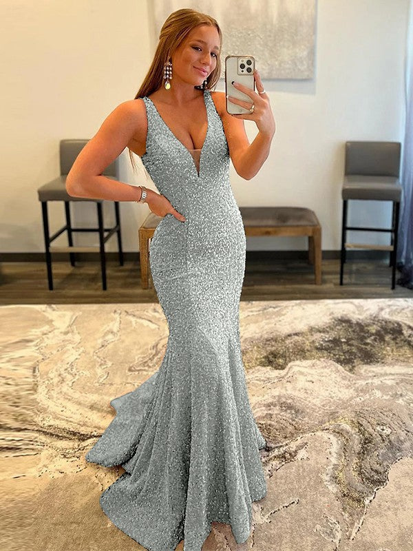 Sheath/Column Velvet Sequins Ruffles V-neck Sleeveless Sweep/Brush Train Prom Dress