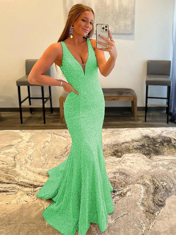 Sheath/Column Velvet Sequins Ruffles V-neck Sleeveless Sweep/Brush Train Prom Dress
