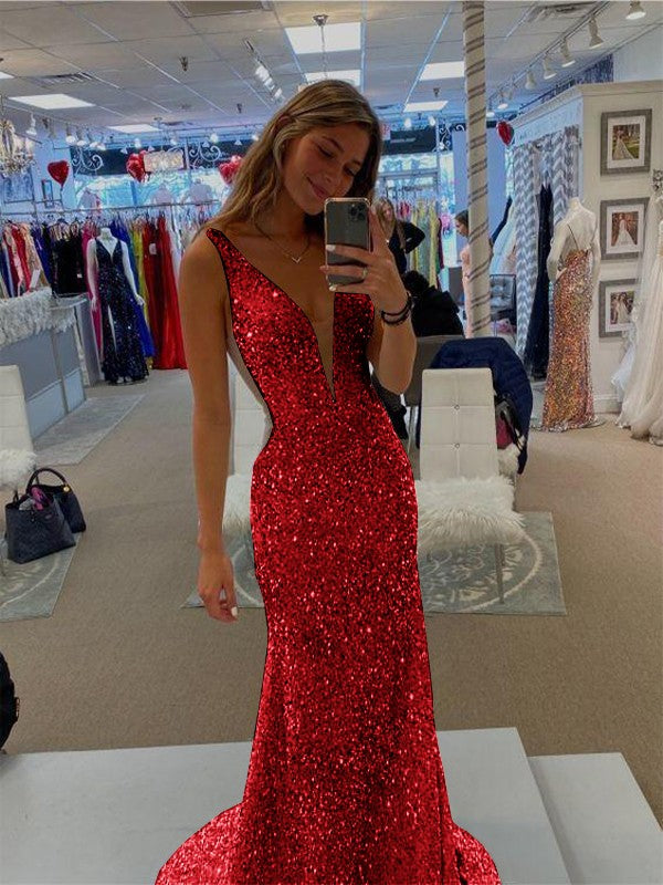 Sheath/Column Velvet Sequins V-neck Sleeveless Sweep/Brush Train Prom Dress