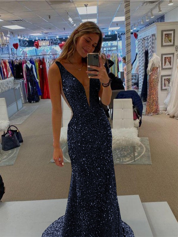 Sheath/Column Velvet Sequins V-neck Sleeveless Sweep/Brush Train Prom Dress