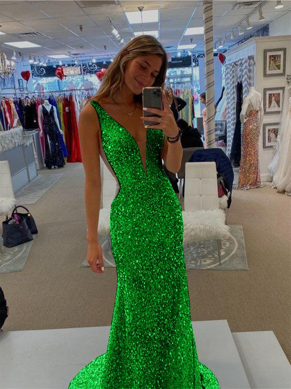 Sheath/Column Velvet Sequins V-neck Sleeveless Sweep/Brush Train Prom Dress