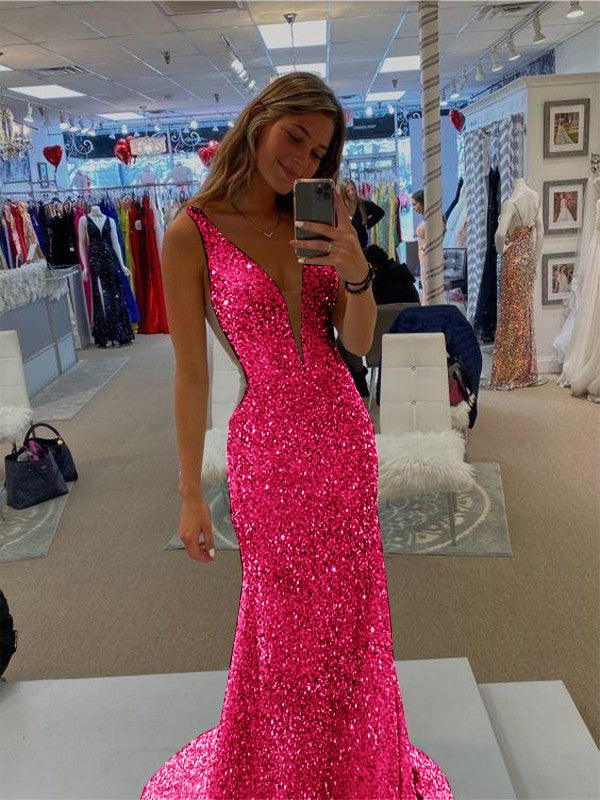 Sheath/Column Velvet Sequins V-neck Sleeveless Sweep/Brush Train Prom Dress