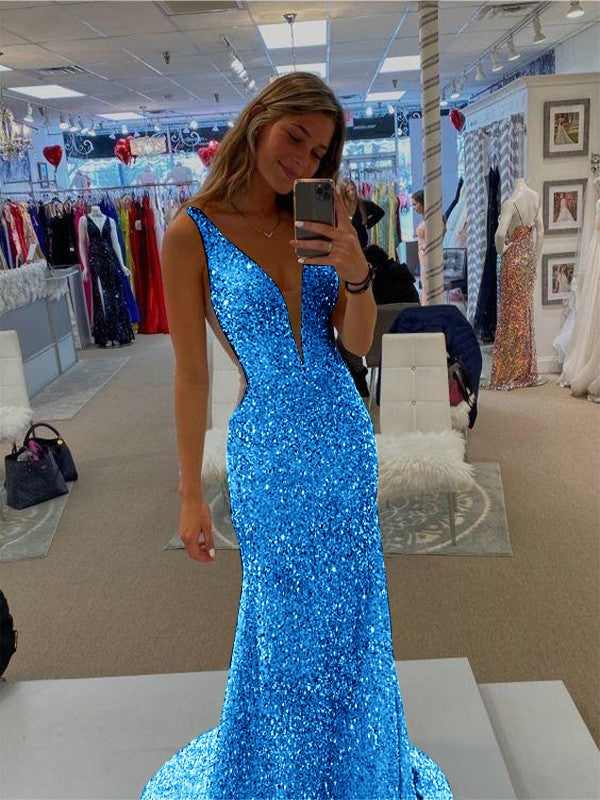 Sheath/Column Velvet Sequins V-neck Sleeveless Sweep/Brush Train Prom Dress