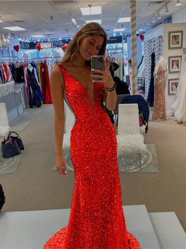 Sheath/Column Velvet Sequins V-neck Sleeveless Sweep/Brush Train Prom Dress