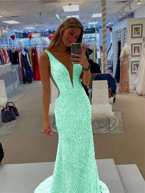 Sheath/Column Velvet Sequins V-neck Sleeveless Sweep/Brush Train Prom Dress