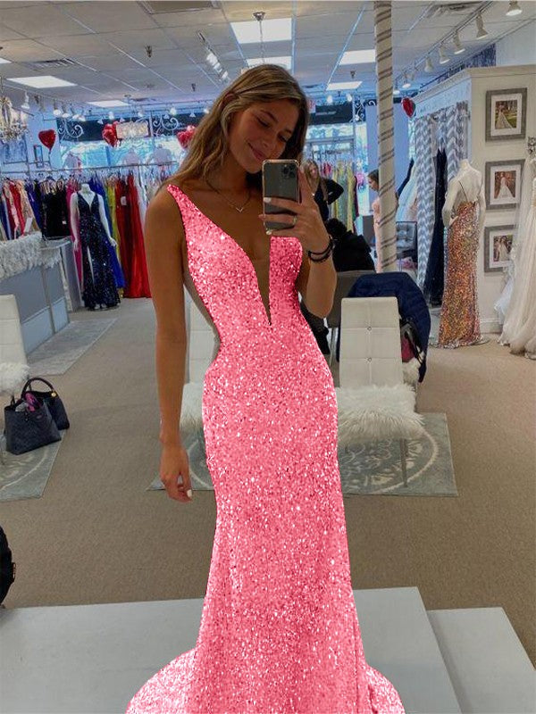 Sheath/Column Velvet Sequins V-neck Sleeveless Sweep/Brush Train Prom Dress