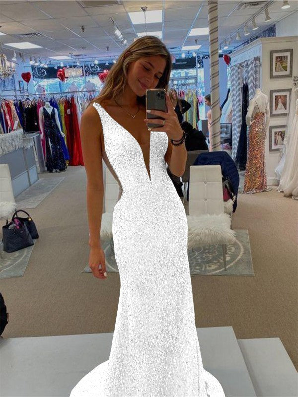 Sheath/Column Velvet Sequins V-neck Sleeveless Sweep/Brush Train Prom Dress