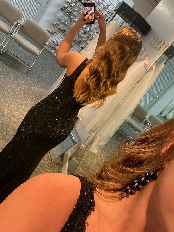 Sheath/Column Lace Rhinestone V-neck Sleeveless Sweep/Brush Train Prom Dress