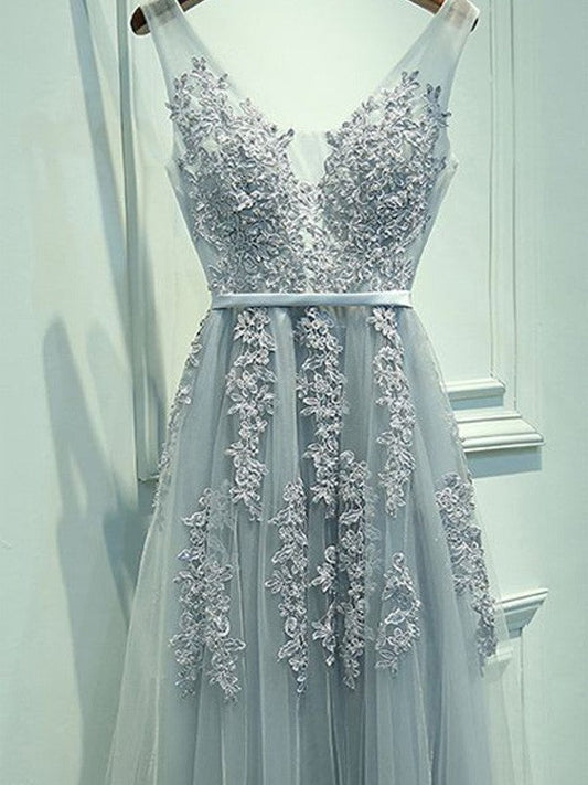 A-Line Tulle V-neck Sleeveless Floor-Length With Applique Prom Dress