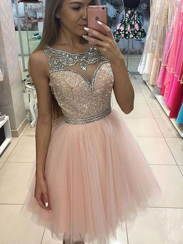 A-Line Tulle Scoop Sleeveless Short/Mini With Beading Homecoming Dress