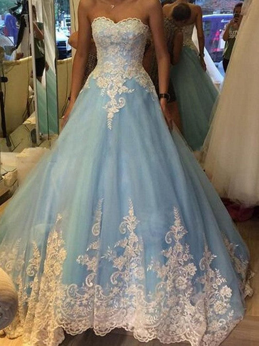 Ball Gown Tulle Sweetheart Sleeveless Sweep/Brush Train With Applique Prom Dress