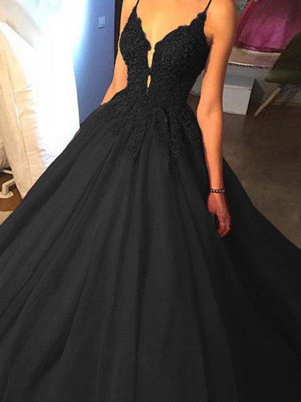 Ball Gown Sleeveless Spaghetti Straps Sweep/Brush Train With Applique Tulle Prom Dress