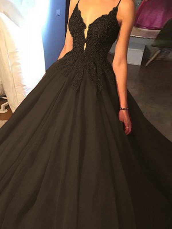 Ball Gown Sleeveless Spaghetti Straps Sweep/Brush Train With Applique Tulle Prom Dress