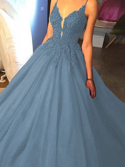 Ball Gown Sleeveless Spaghetti Straps Sweep/Brush Train With Applique Tulle Prom Dress