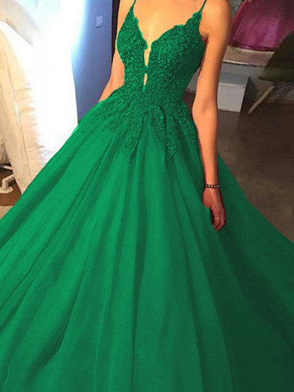 Ball Gown Sleeveless Spaghetti Straps Sweep/Brush Train With Applique Tulle Prom Dress
