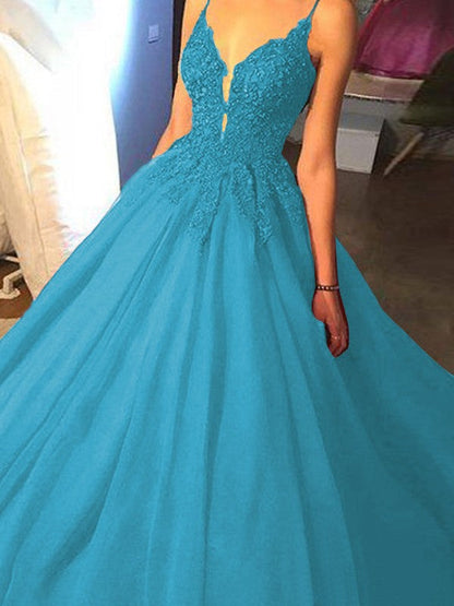 Ball Gown Sleeveless Spaghetti Straps Sweep/Brush Train With Applique Tulle Prom Dress
