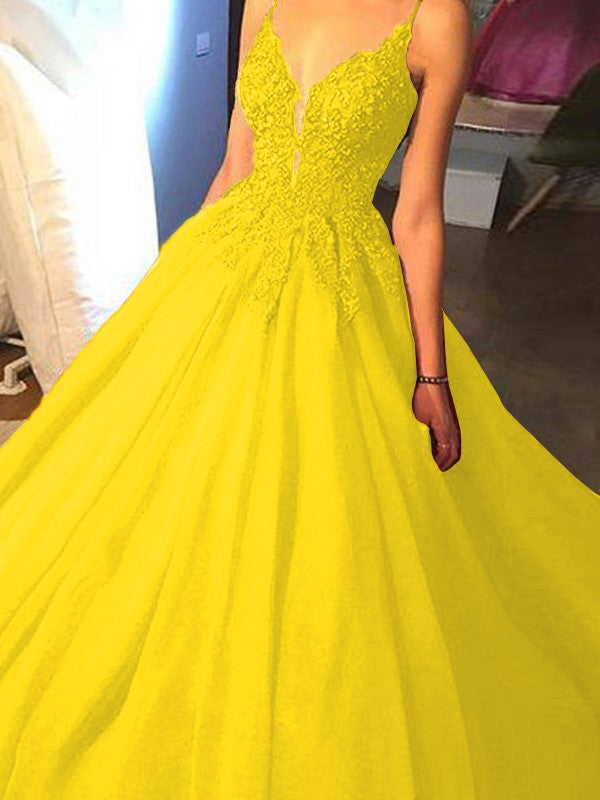 Ball Gown Sleeveless Spaghetti Straps Sweep/Brush Train With Applique Tulle Prom Dress