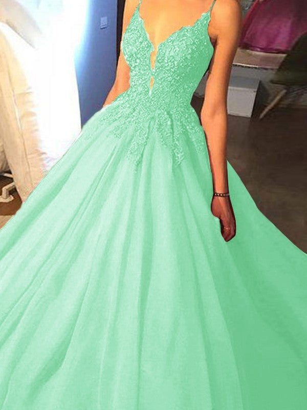 Ball Gown Sleeveless Spaghetti Straps Sweep/Brush Train With Applique Tulle Prom Dress