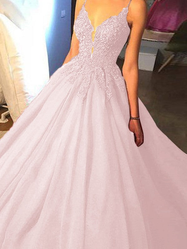 Ball Gown Sleeveless Spaghetti Straps Sweep/Brush Train With Applique Tulle Prom Dress