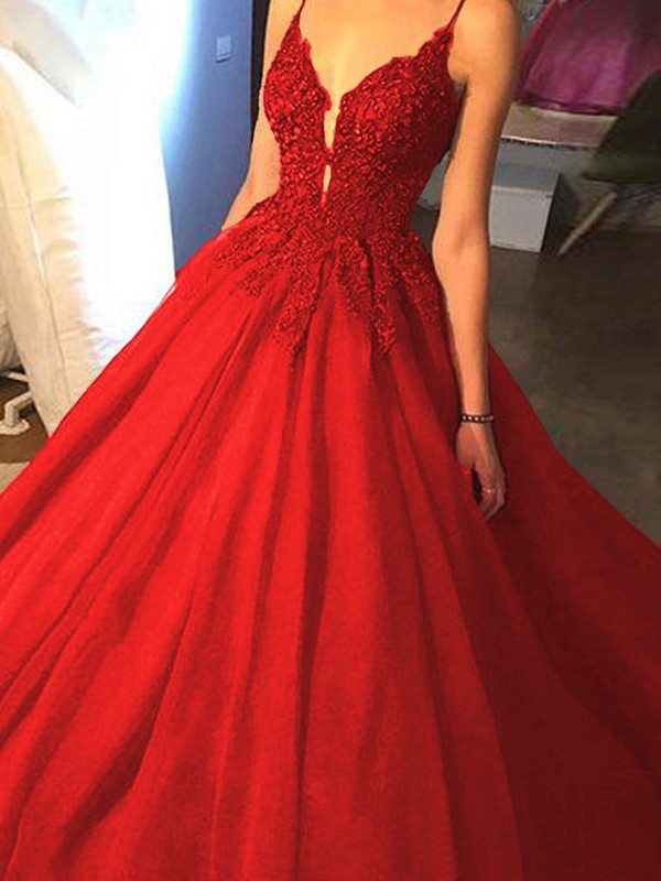 Ball Gown Sleeveless Spaghetti Straps Sweep/Brush Train With Applique Tulle Prom Dress