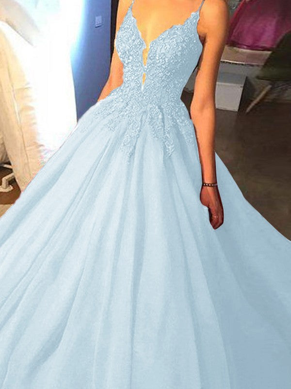 Ball Gown Sleeveless Spaghetti Straps Sweep/Brush Train With Applique Tulle Prom Dress