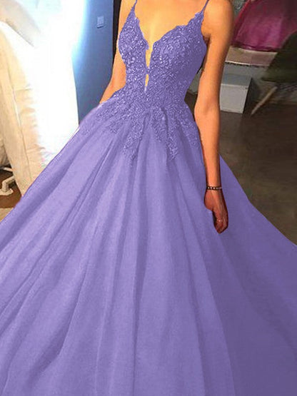 Ball Gown Sleeveless Spaghetti Straps Sweep/Brush Train With Applique Tulle Prom Dress