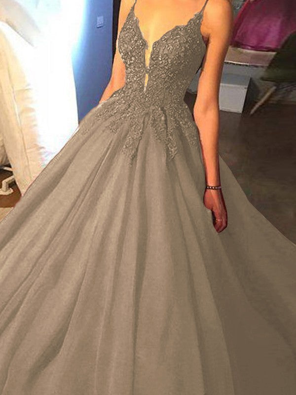 Ball Gown Sleeveless Spaghetti Straps Sweep/Brush Train With Applique Tulle Prom Dress