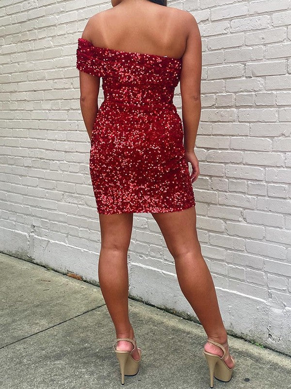 Sheath/Column Velvet Sequins One-Shoulder Sleeveless Short/Mini Prom Dress