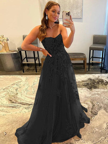 A-Line/Princess Tulle Corset-Style Applique Sweetheart Sleeveless Sweep/Brush Train Prom Dress