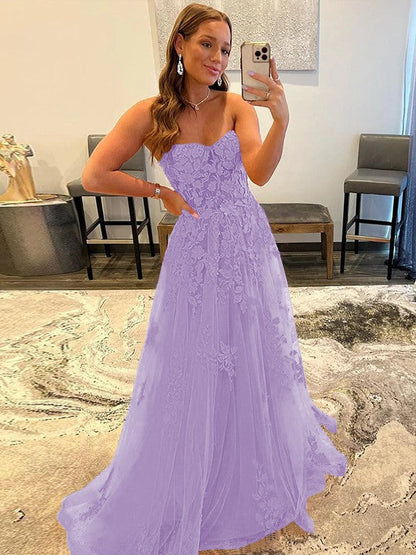 A-Line/Princess Tulle Corset-Style Applique Sweetheart Sleeveless Sweep/Brush Train Prom Dress