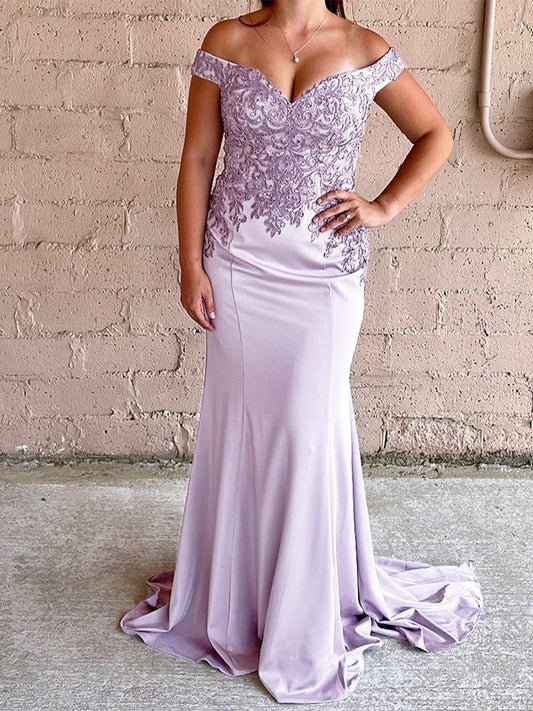 Sheath/Column Silk like Satin Applique Off-the-Shoulder Court Train Mother of the Bride Dress