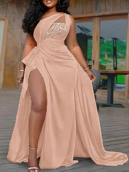 Plus Size A-Line/Princess Silk like Satin Halter Sleeveless Sweep/Brush Train Prom Dress
