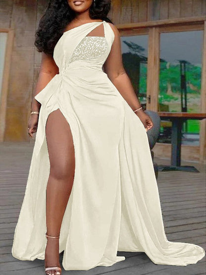 Plus Size A-Line/Princess Silk like Satin Halter Sleeveless Sweep/Brush Train Prom Dress