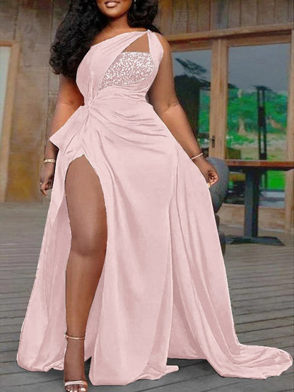 Plus Size A-Line/Princess Silk like Satin Halter Sleeveless Sweep/Brush Train Prom Dress